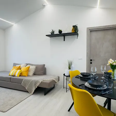 Francy's House - Modern - *